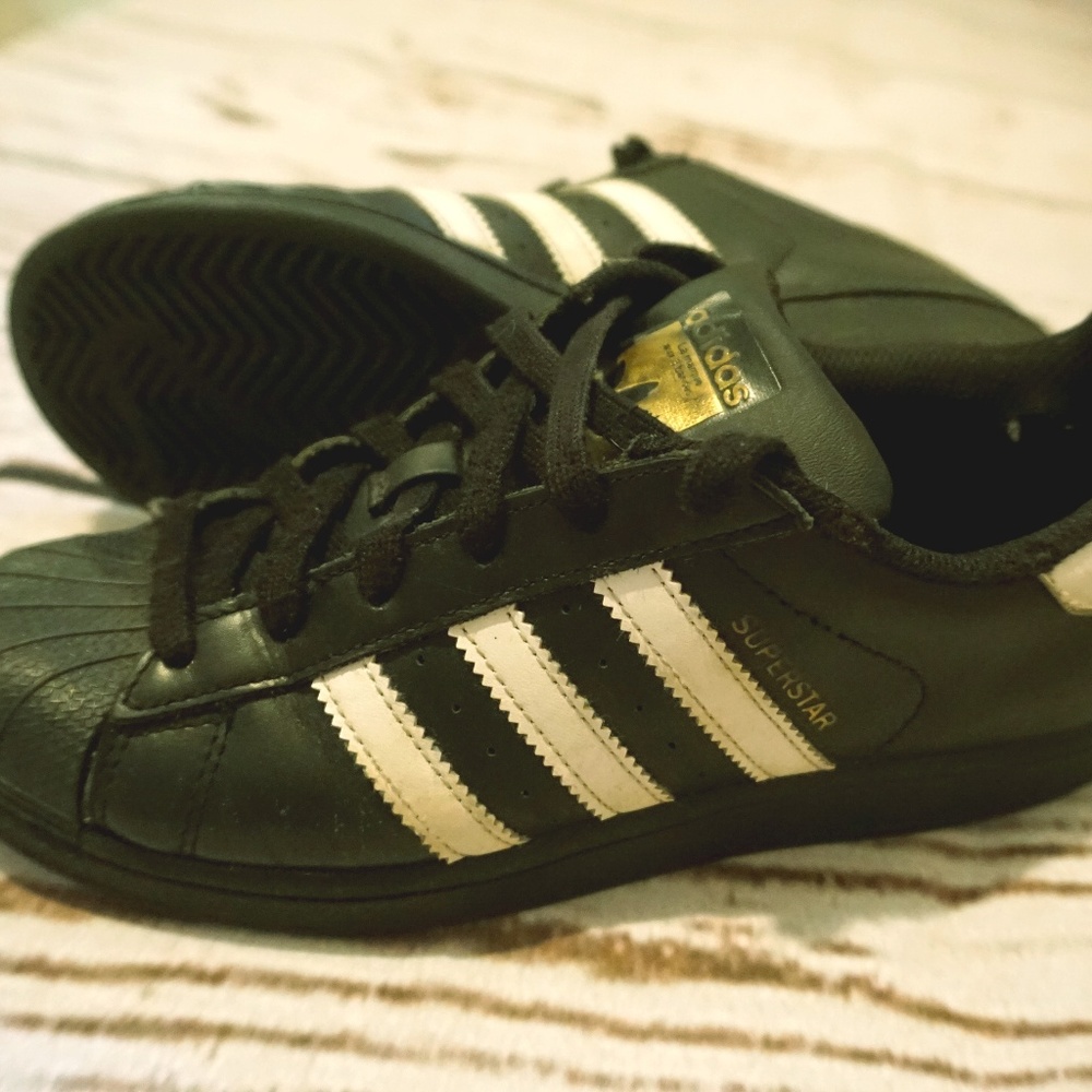 ADIDAS Superstar Sneaker Black and Gold